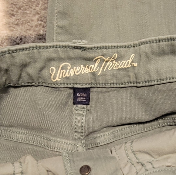 Jeans - Picture 3 of 4